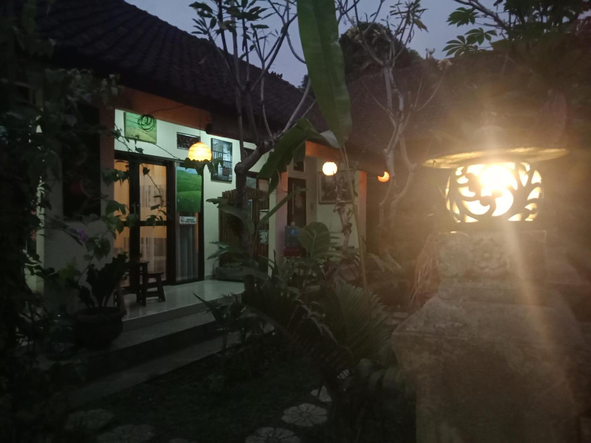 Lionk Bali House Bed & Breakfast อูบุด ภายนอก รูปภาพ