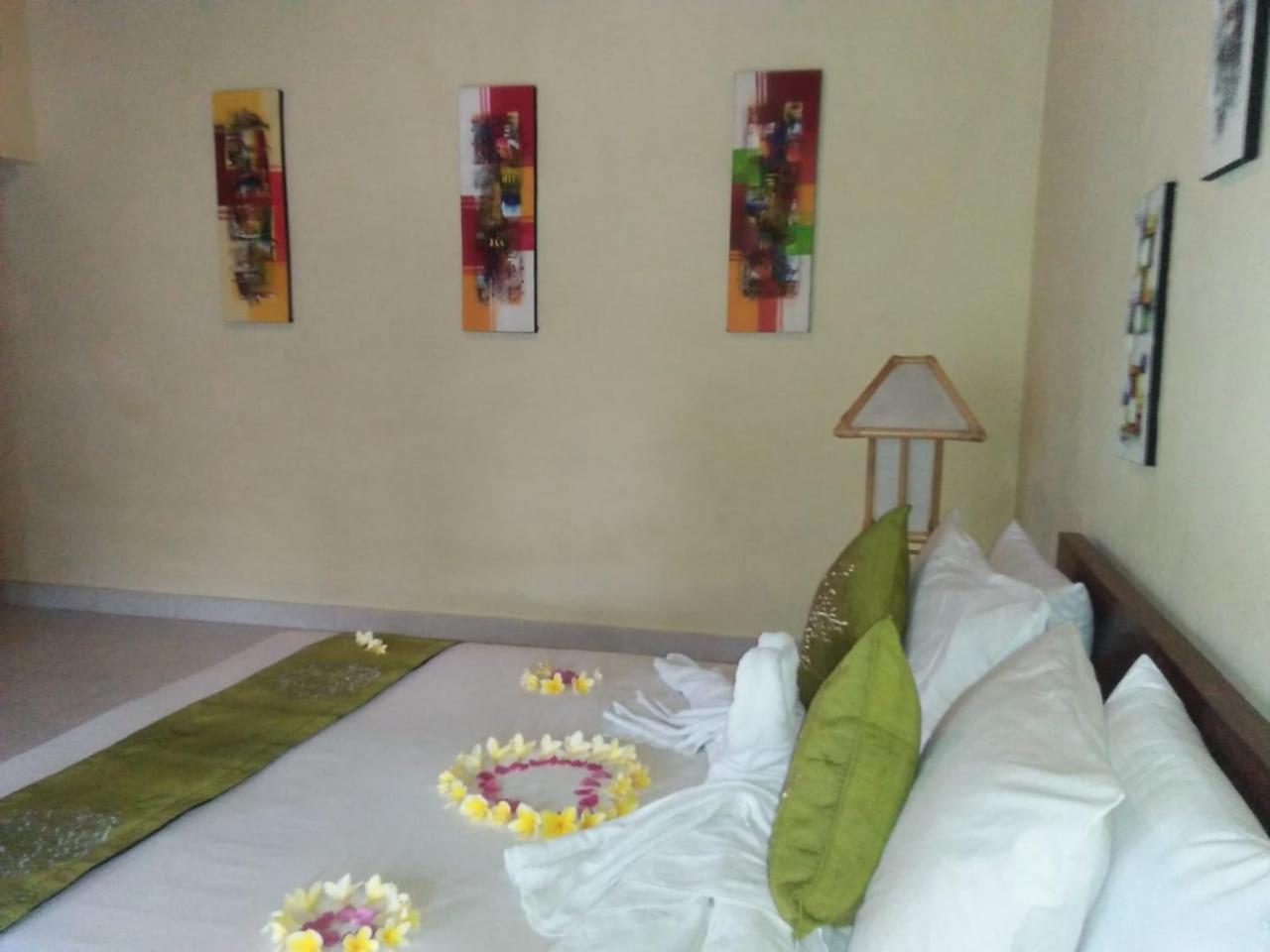 Lionk Bali House Bed & Breakfast อูบุด ภายนอก รูปภาพ
