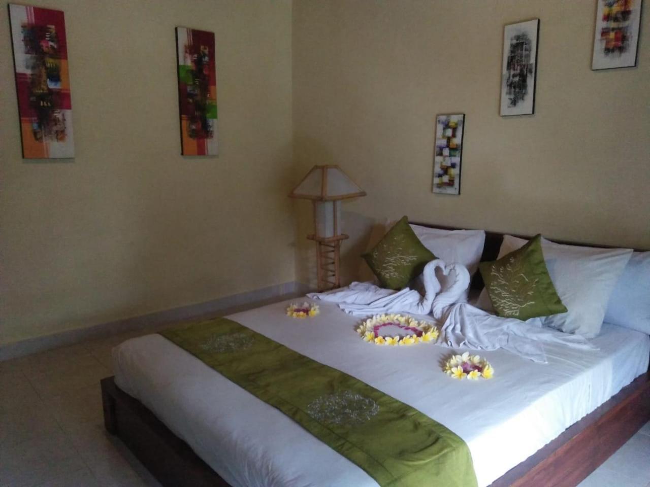 Lionk Bali House Bed & Breakfast อูบุด ภายนอก รูปภาพ